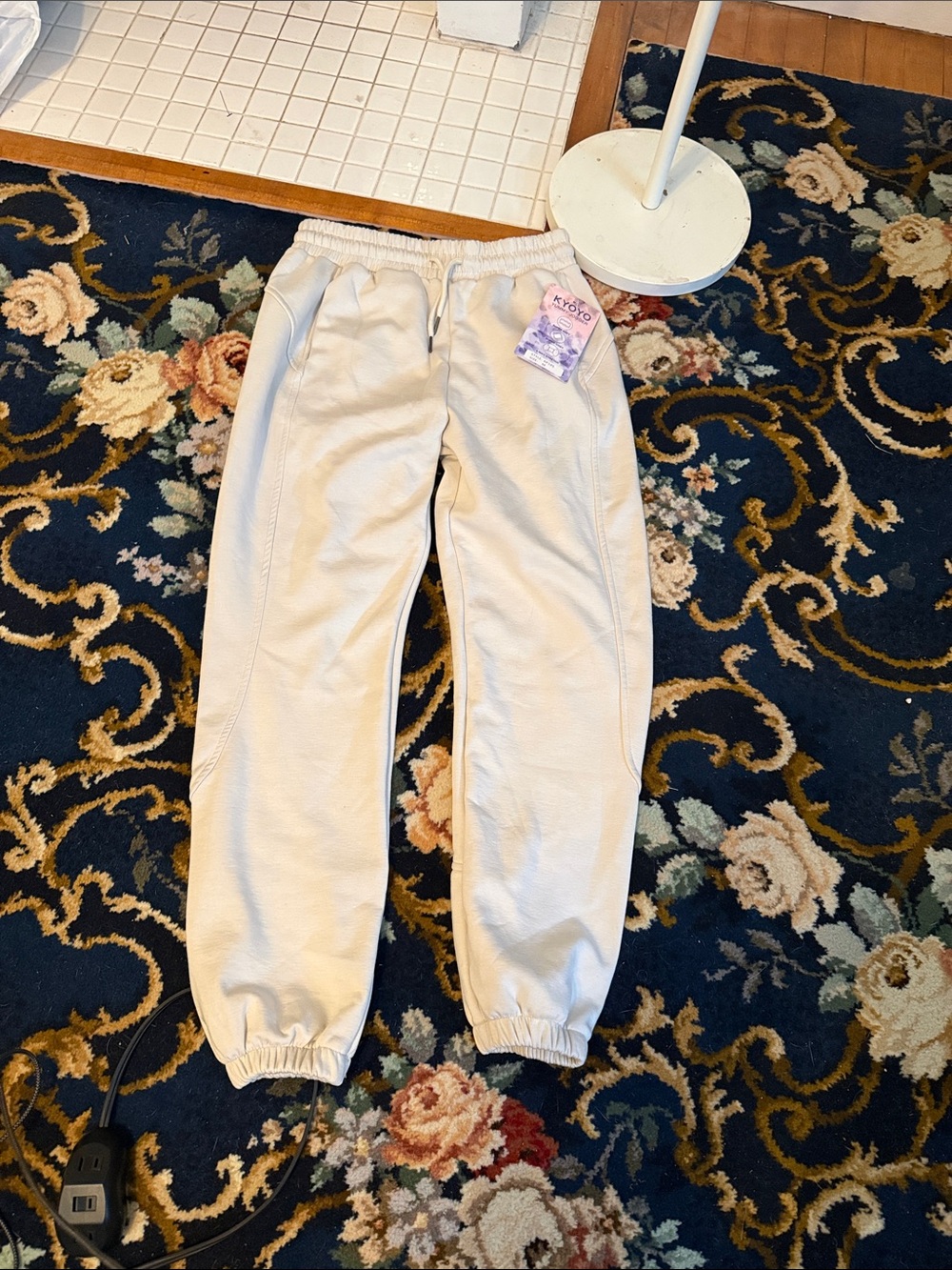 Kyoyo Yummy Joggers in cream- NWT. Retail 35